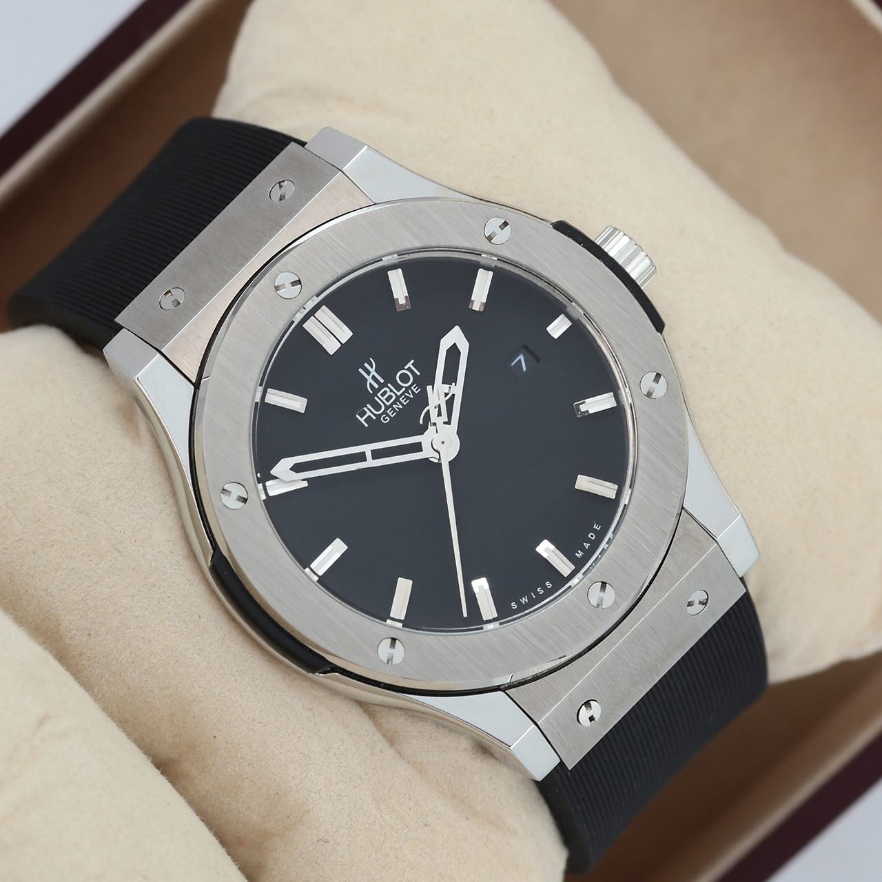 Hublot Quartz Classic Fusion Titanium 45mm – Black WATCH WITH BOX