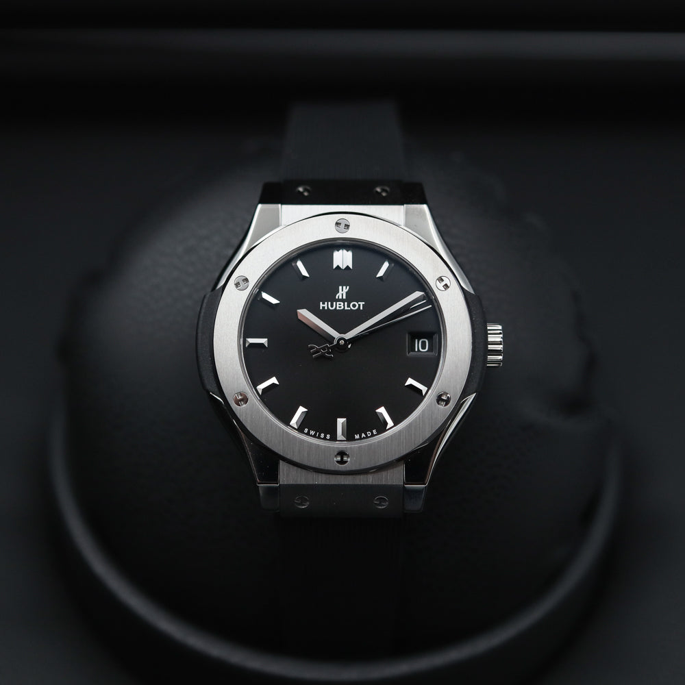 Hublot Quartz Classic Fusion Titanium 45mm – Black WATCH WITH BOX